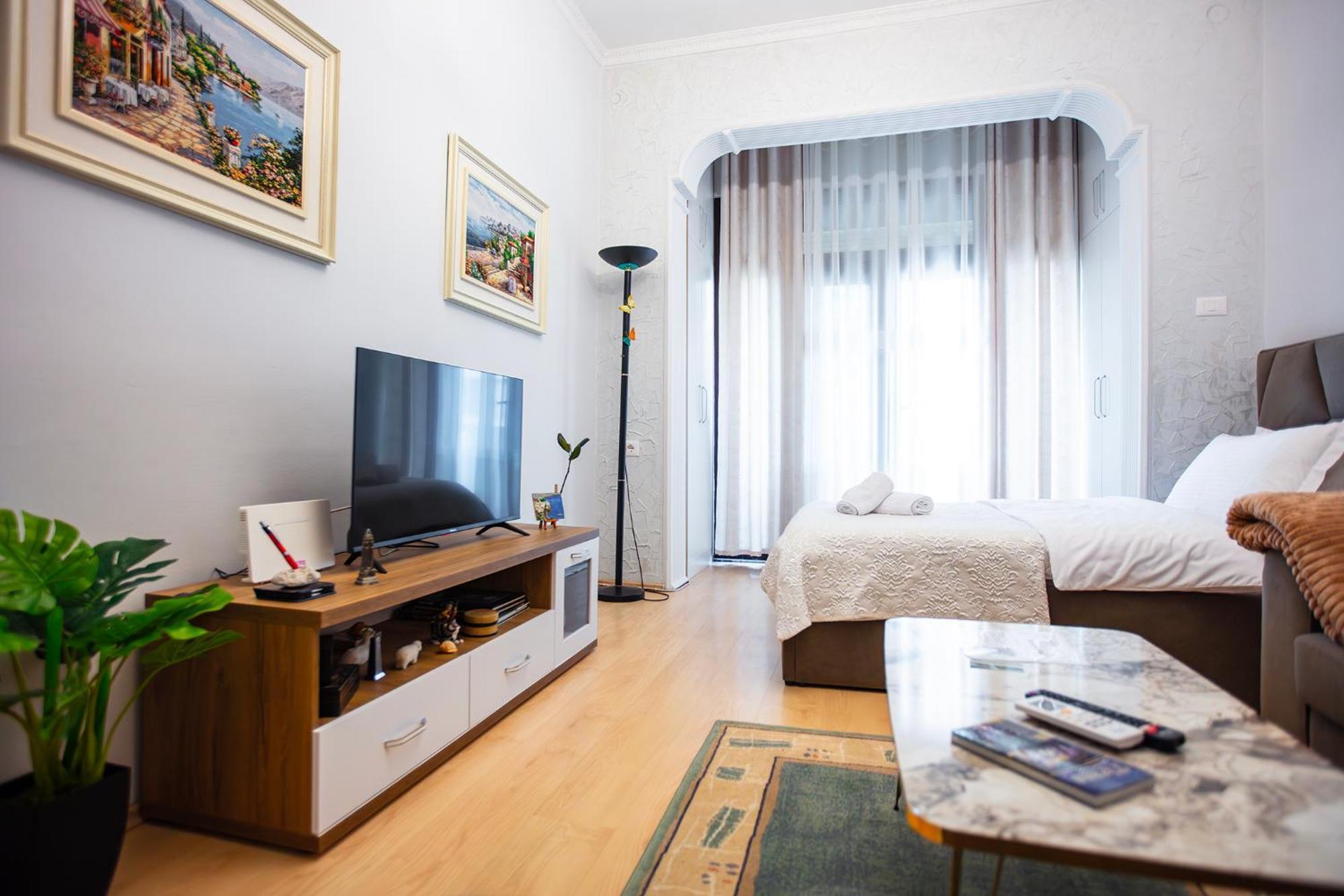Tirana Center Apartment - Zogu I Boulevard Exterior photo
